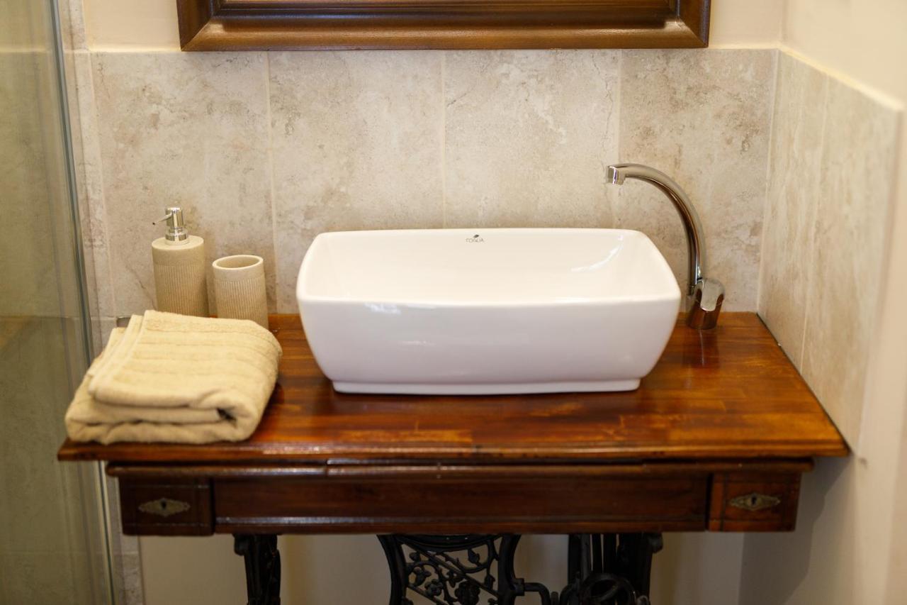 Stylish Flat In The Heart Of Historical Center Leilighet Timişoara Eksteriør bilde